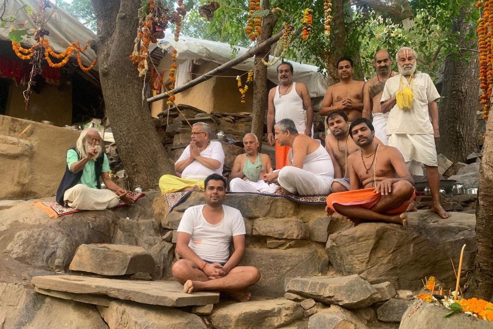 Sangha · 2021–2026 · 325