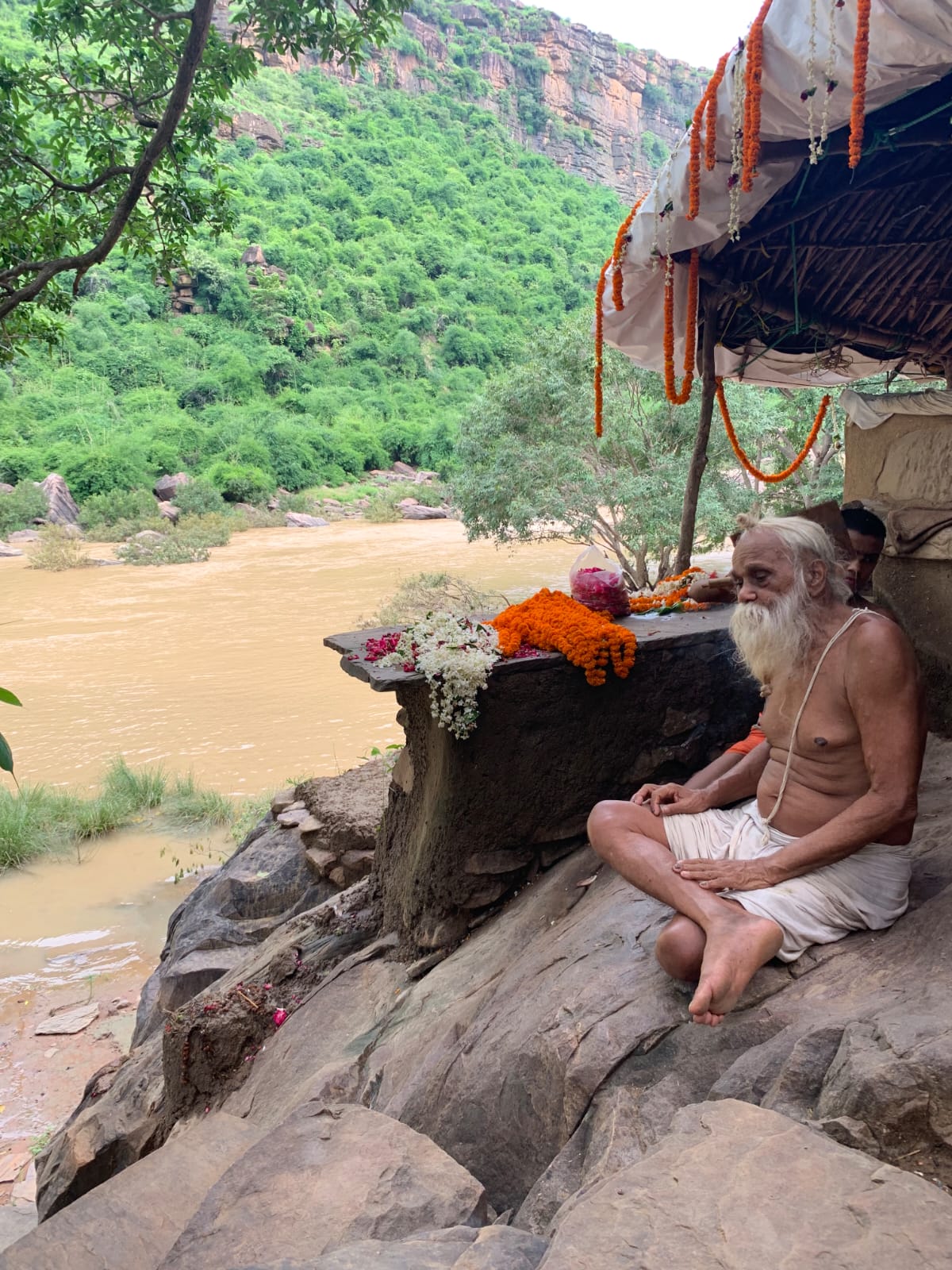 Sangha · 2021–2026 · 412